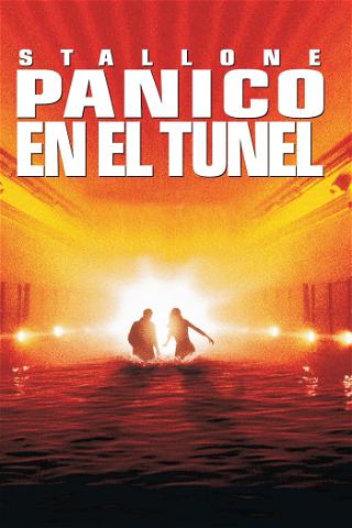 (Daylight) Pánico en el túnel poster