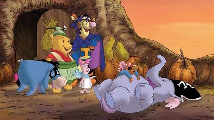 Winnie The Pooh y Heffalump en Halloween poster