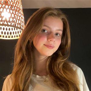 Profile photo for Mia